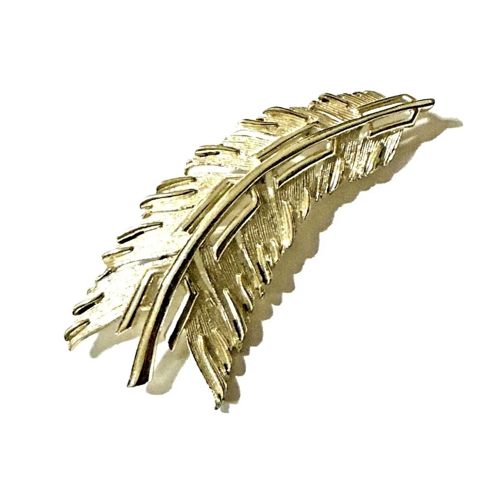 Vintage LISNER Feather Brooch Plume Pale Gold Silver Tone Mid Century Modern Pin